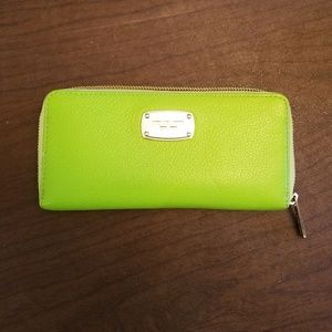 Michael Kors Billfold